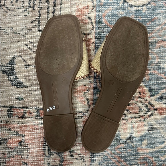 Tommy Hilfiger Tan and Brown Logo Pezley Slides - Picture 4 of 7